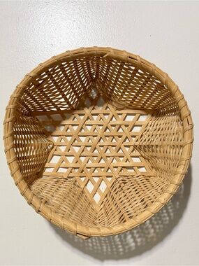 Handwoven Hexagram or 6-point Star Wicker Basket in Natural Tan